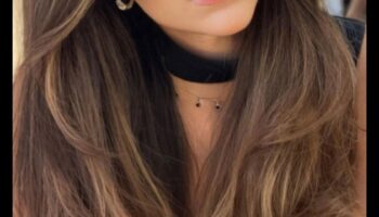 أنيق ومتطور: تسريحات شعر سمراء مستقيمة للمشاعر الأنيقة